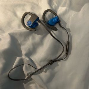 Power Beats3 Wireless Bluetooth Earbuds
